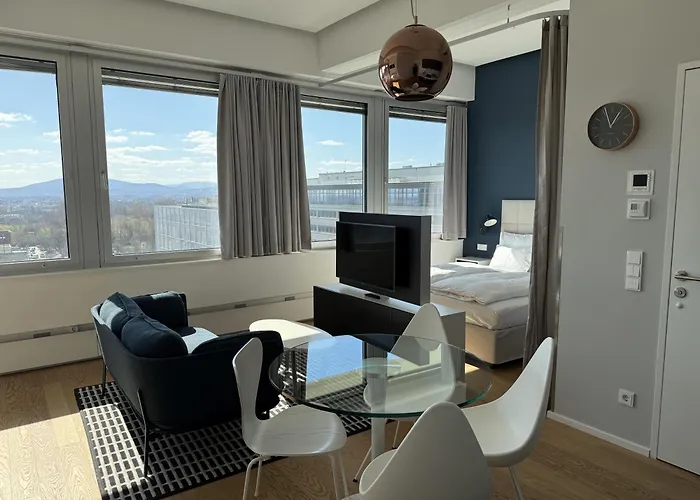 Penthouse-Flair With Skyline-View